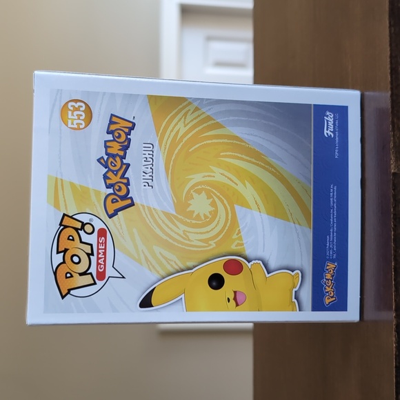 Pokemon Funko Pop Pikachu Glitter Diamond GameStop Exclusive #553 - Picture 4 of 8